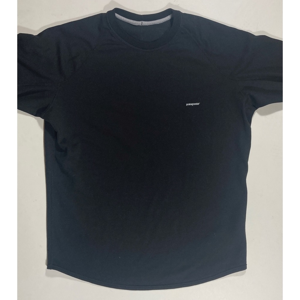 Patagonia long sleeve shirt. Good used condition.